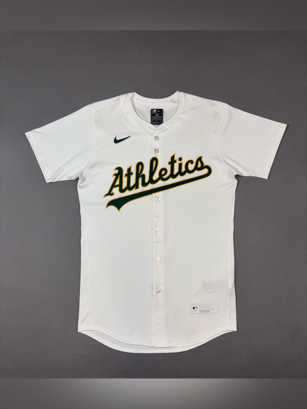 Men’s Nike Athletics MLB Authentic Jersey White Size MEDIUM